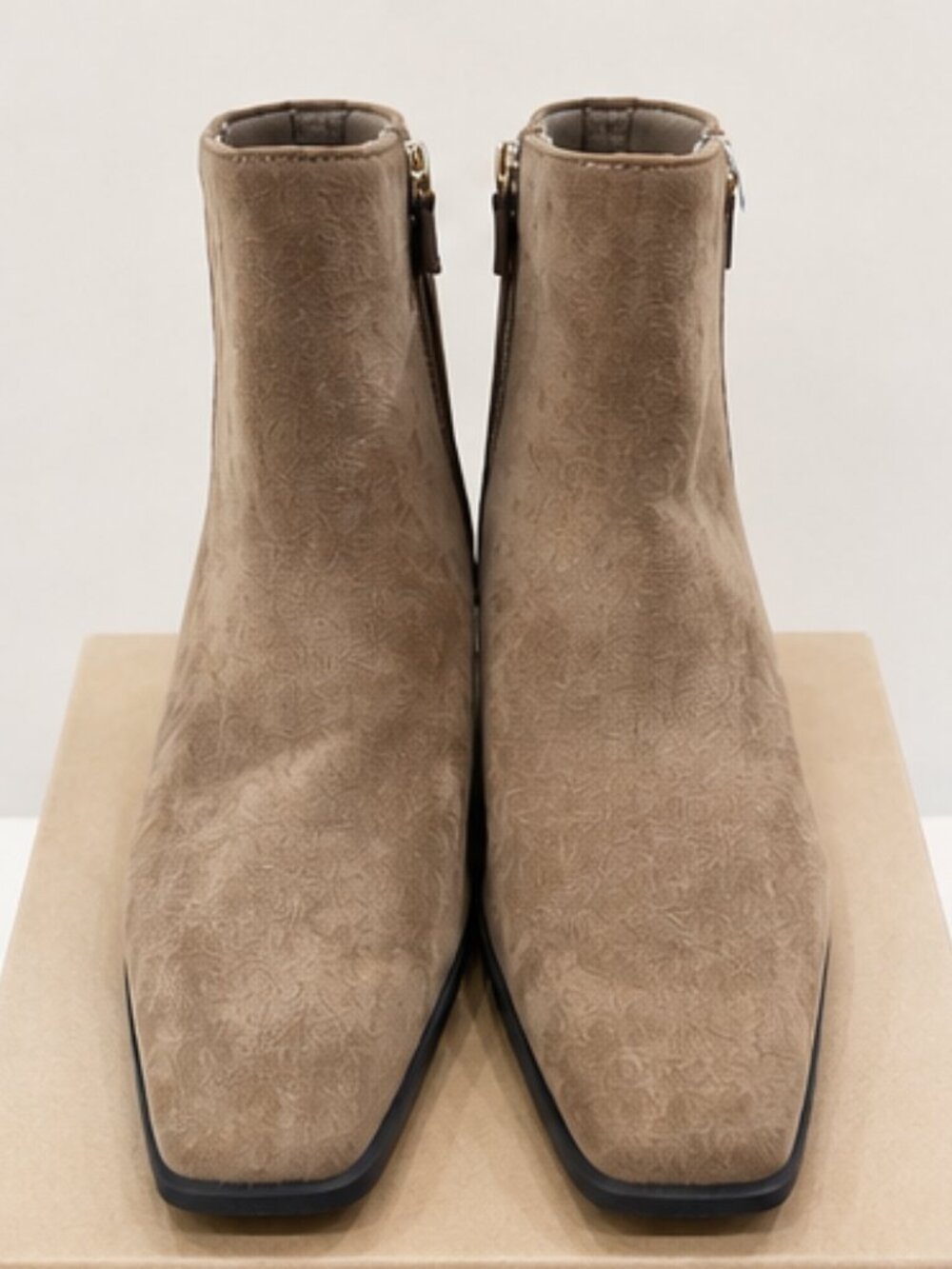 NWT Old Navy Latte Beige Suede Ankle Boots Size 8 Western Booties